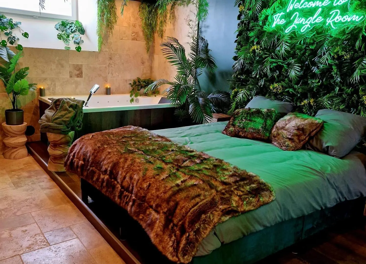 Evasion Tropicale Suite Jungle Room Thiers