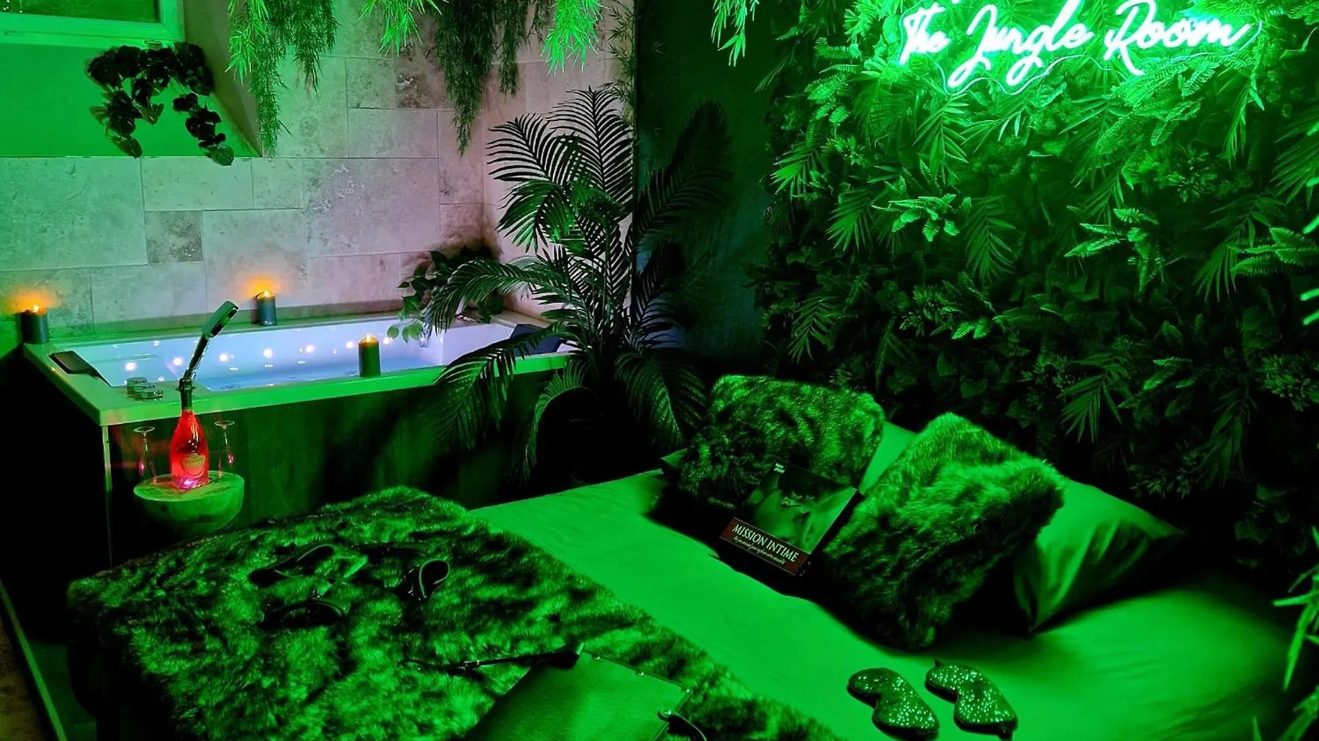 Evasion Tropicale Suite Jungle Room Thiers